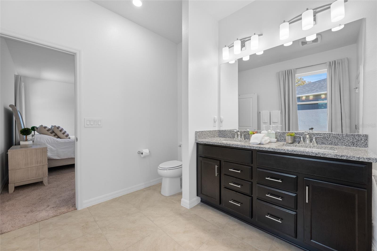 Image 66 of 72 For 20076 Azul Marble Loop