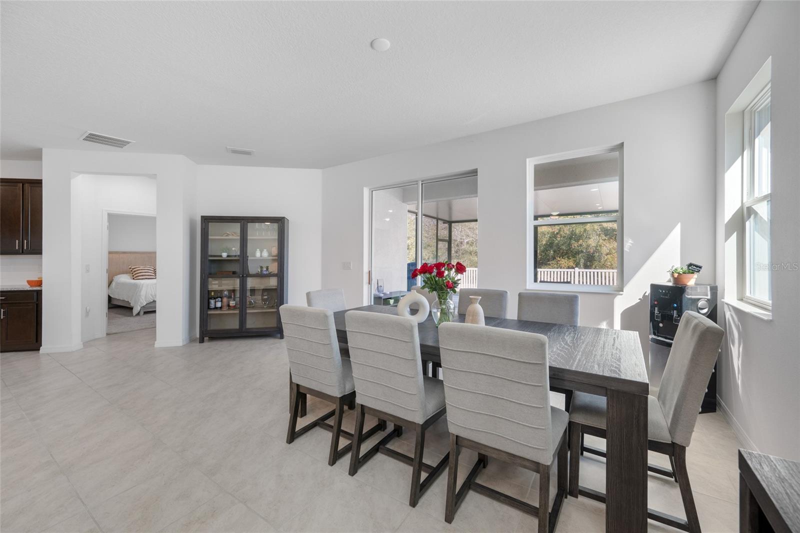 Image 9 of 72 For 20076 Azul Marble Loop