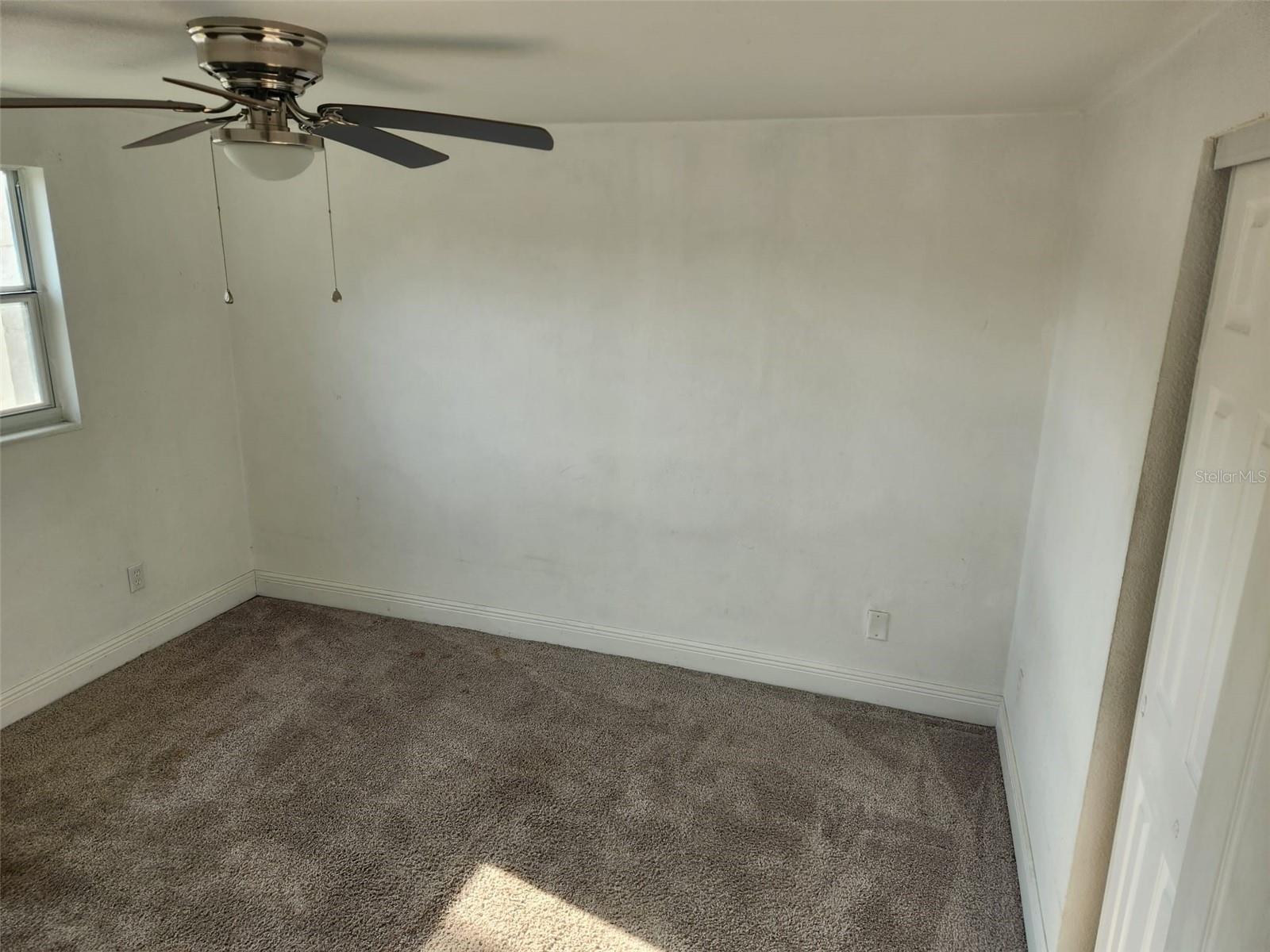 Image 25 of 52 For 8518 Woodlake Drive