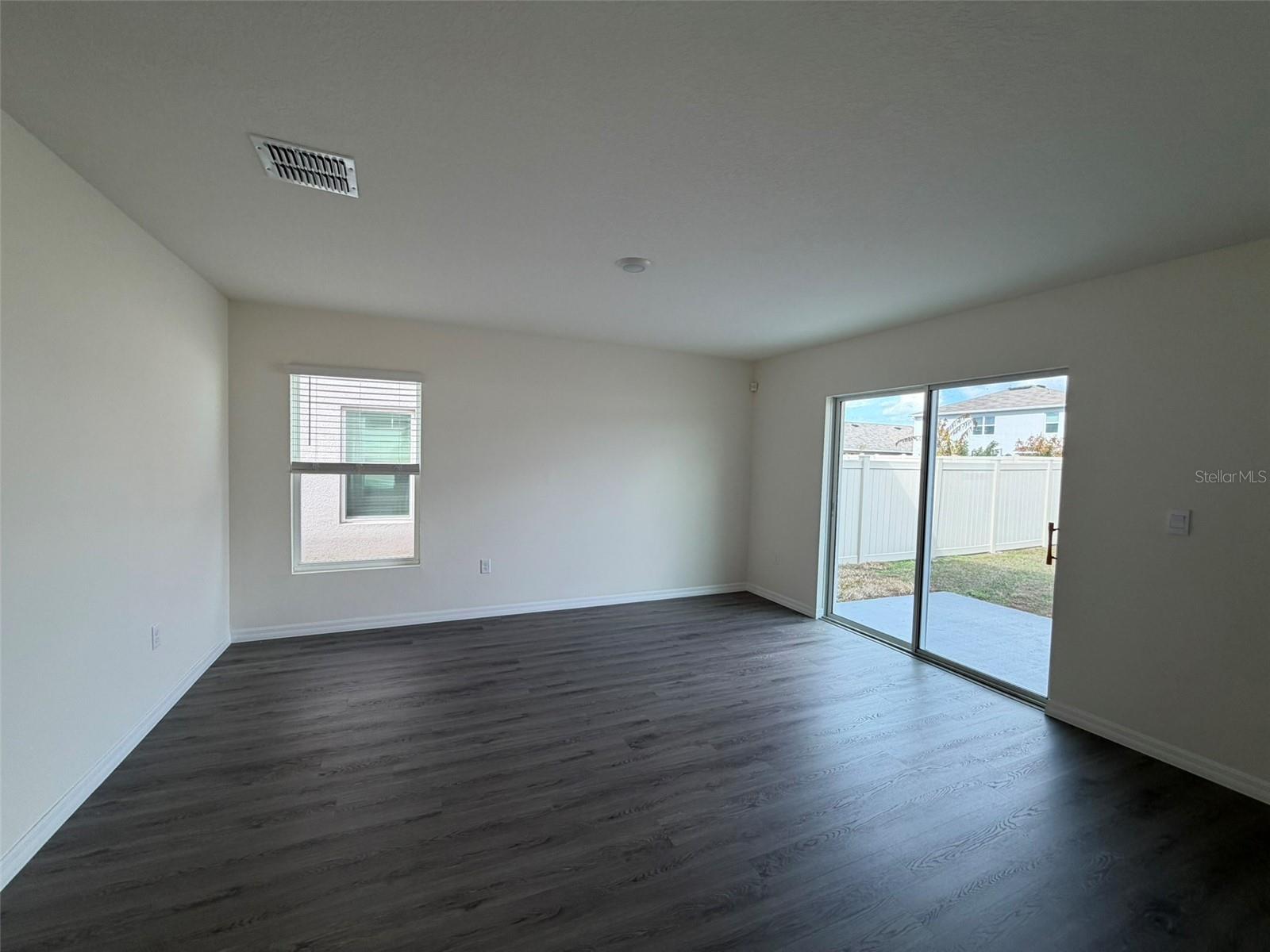 Image 18 of 20 For 35991 Sunflower Hill Drive