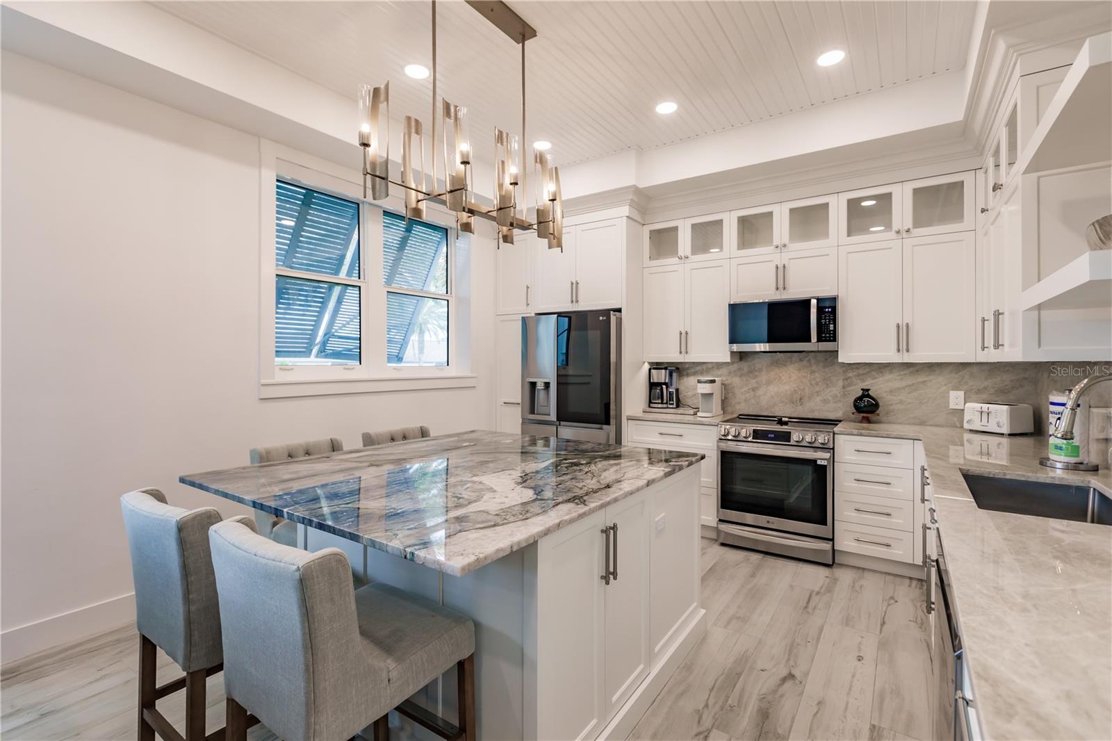 Image 12 of 28 For 6042 Peppertree Way 224b