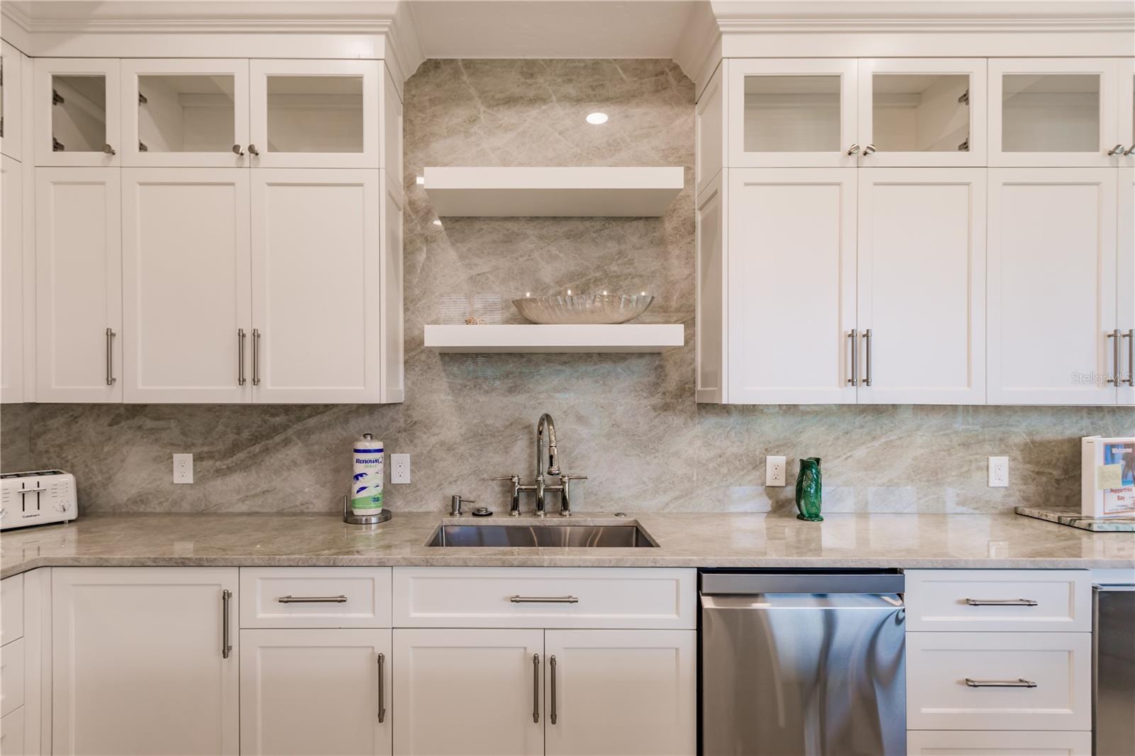 Image 15 of 28 For 6042 Peppertree Way 224b