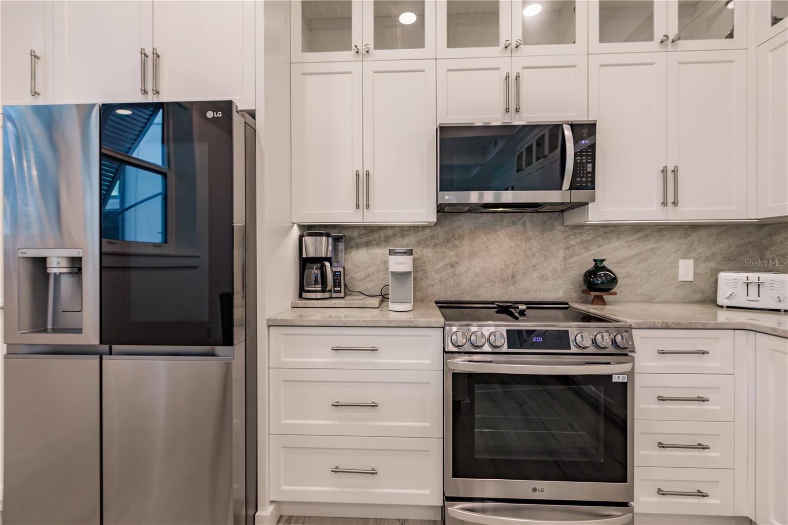 Image 16 of 28 For 6042 Peppertree Way 224b