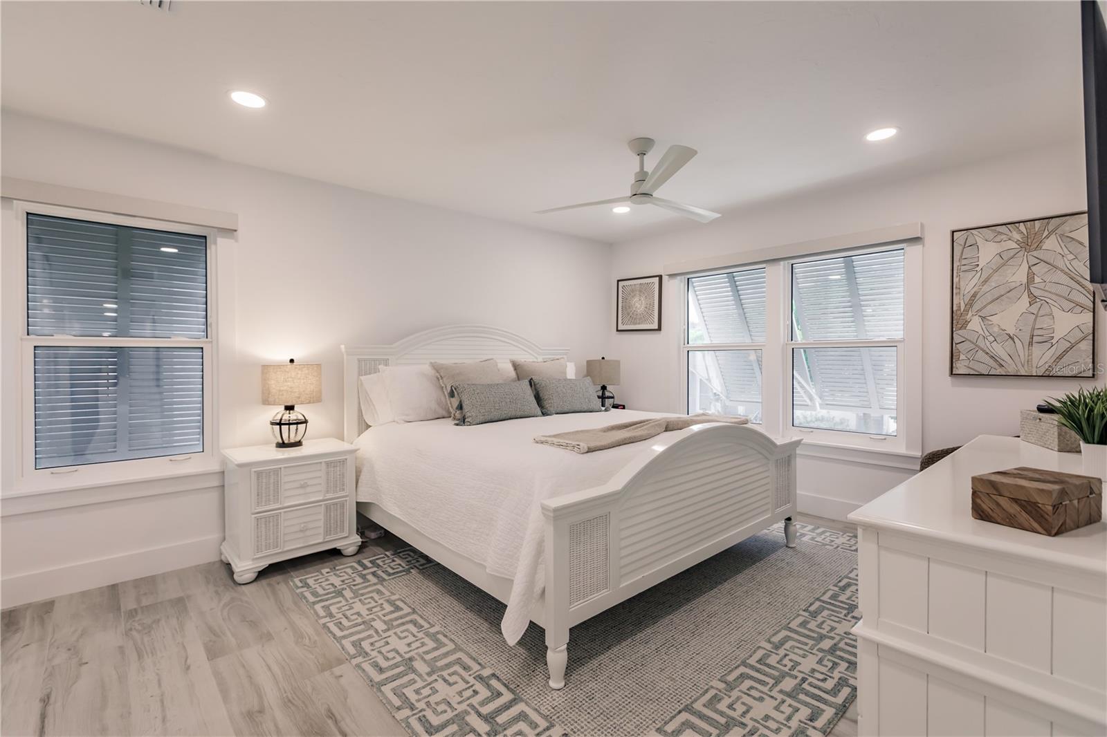 Image 17 of 28 For 6042 Peppertree Way 224b