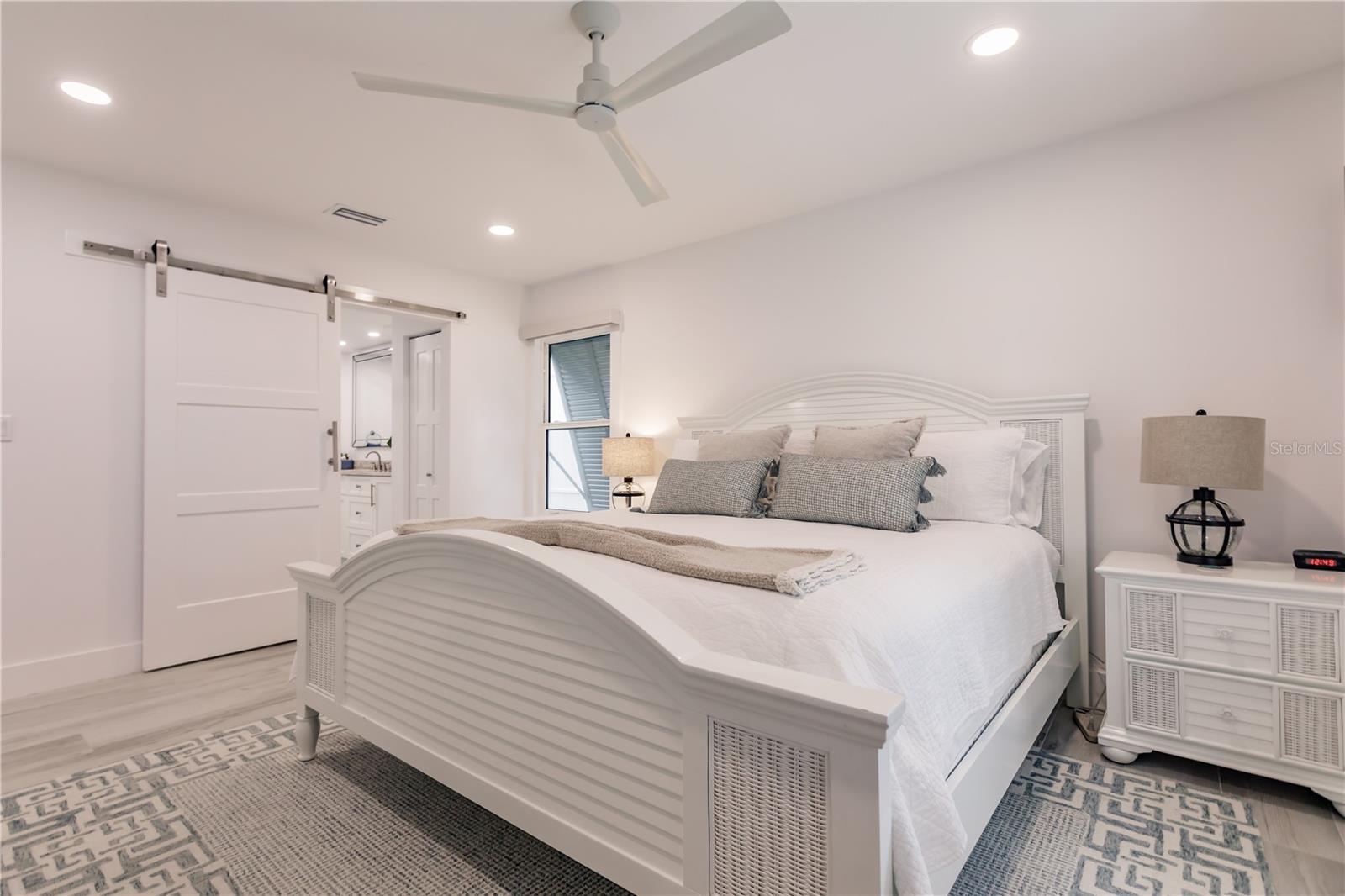 Image 19 of 28 For 6042 Peppertree Way 224b