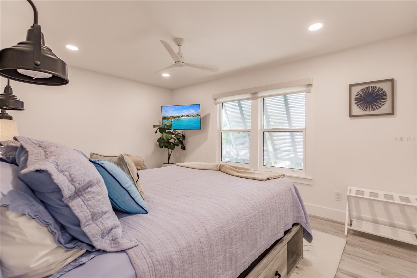 Image 26 of 28 For 6042 Peppertree Way 224b