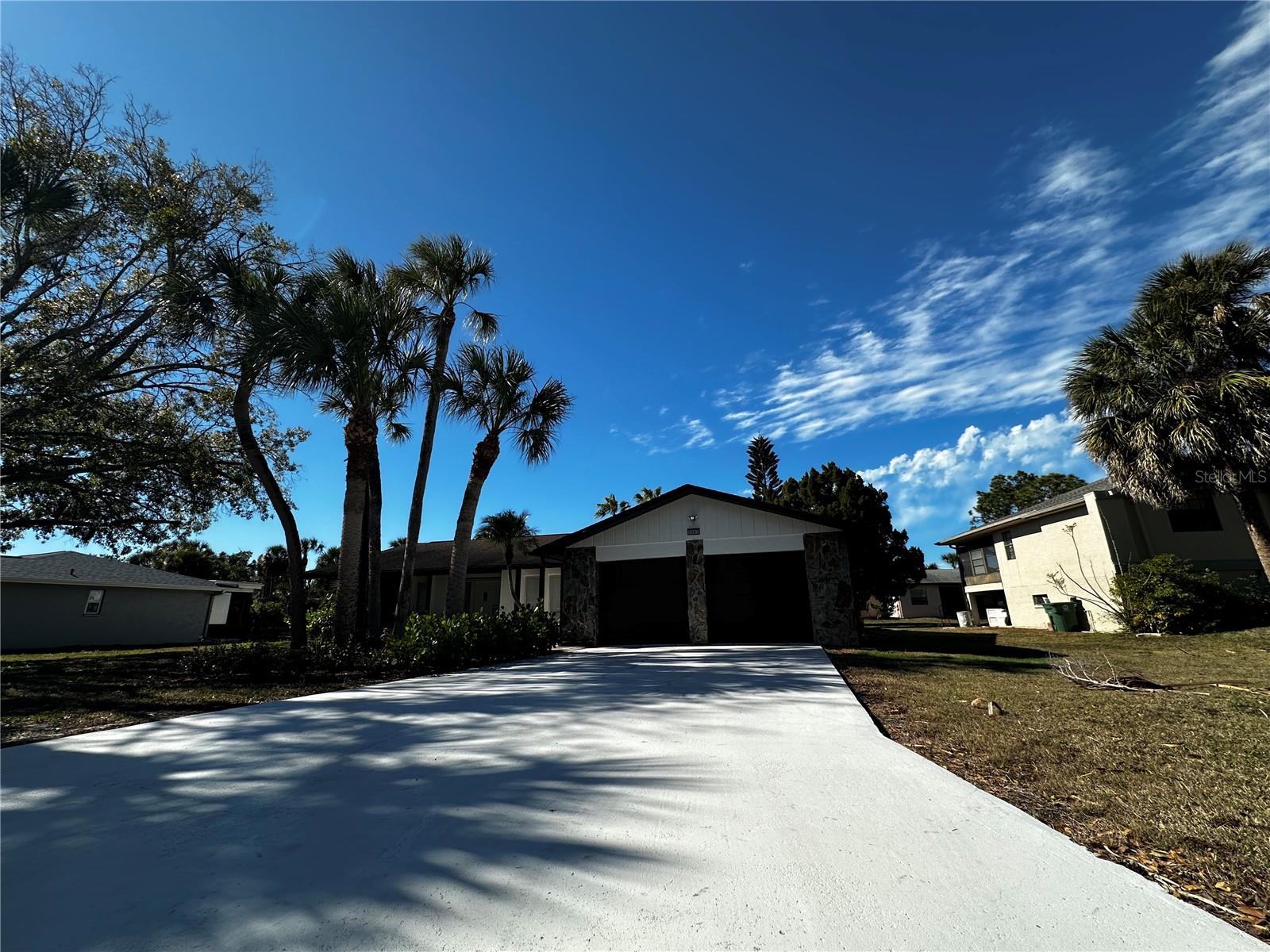 Image 11 of 44 For 5507 Nimitz Road