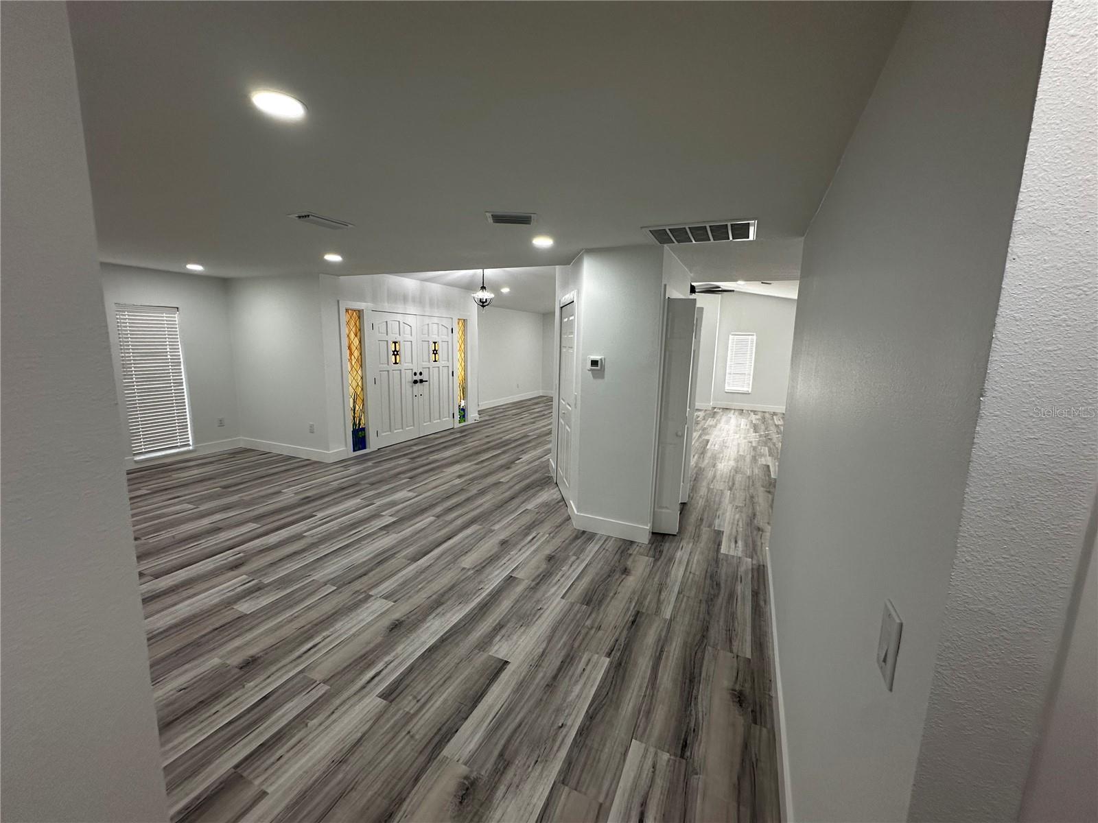 Image 23 of 44 For 5507 Nimitz Road