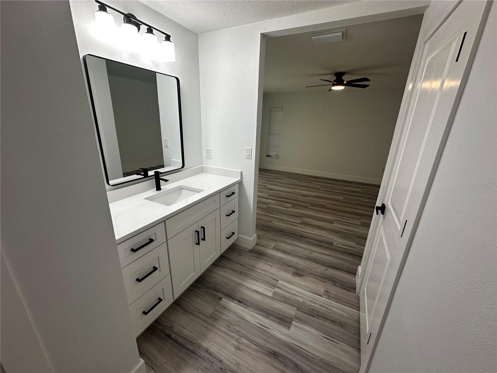 Image 25 of 44 For 5507 Nimitz Road