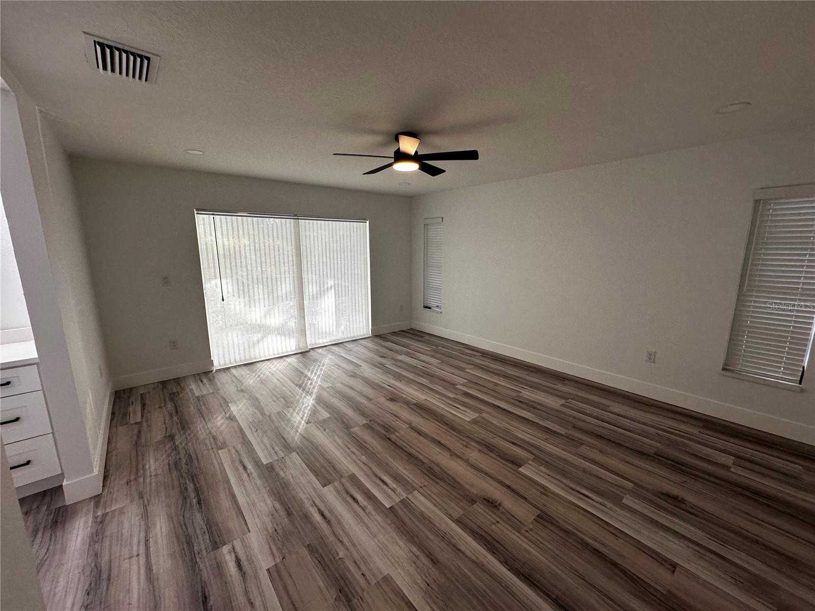 Image 26 of 44 For 5507 Nimitz Road