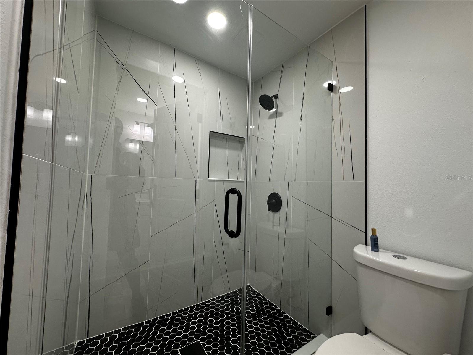 Image 29 of 44 For 5507 Nimitz Road