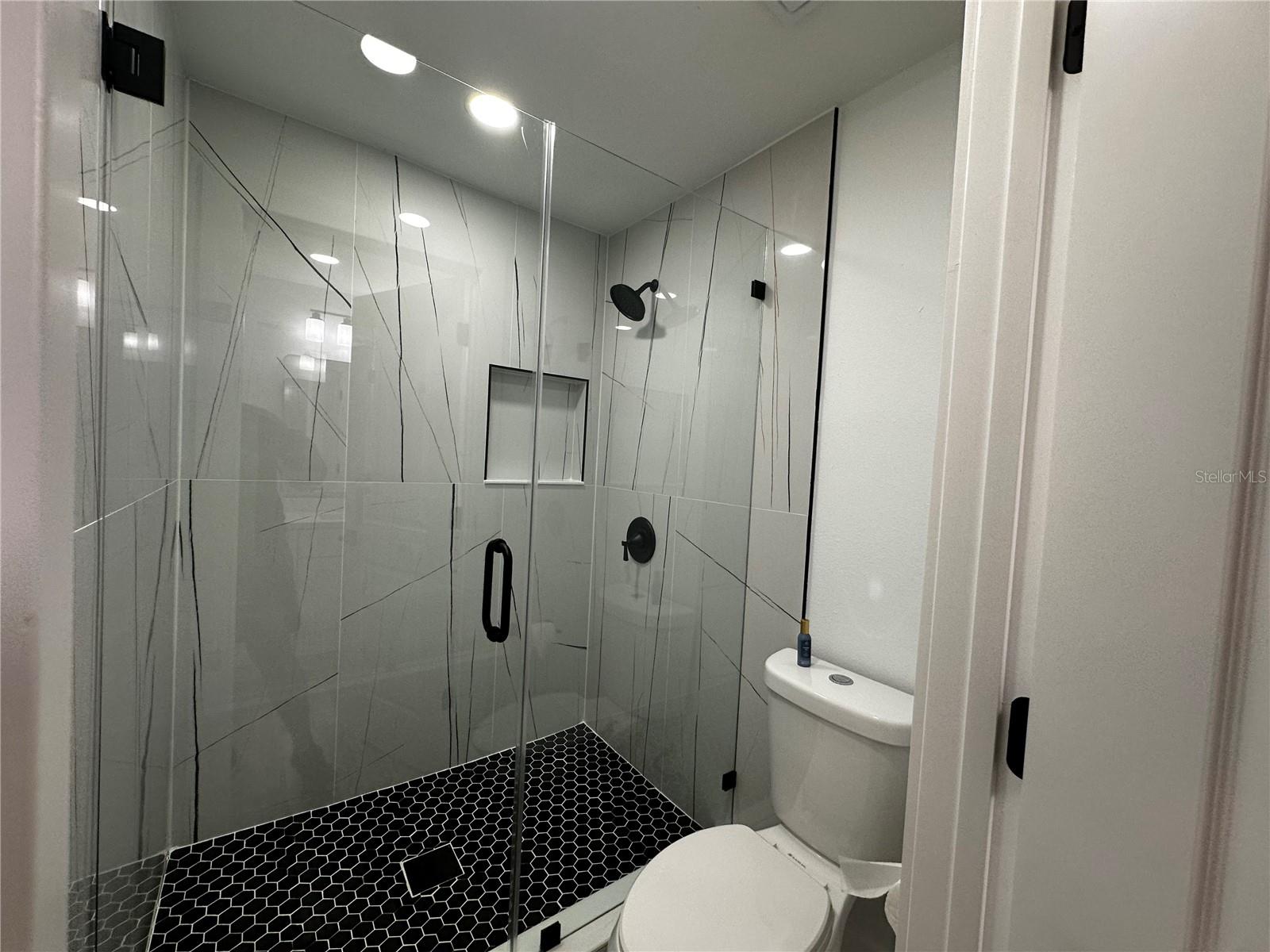 Image 30 of 44 For 5507 Nimitz Road