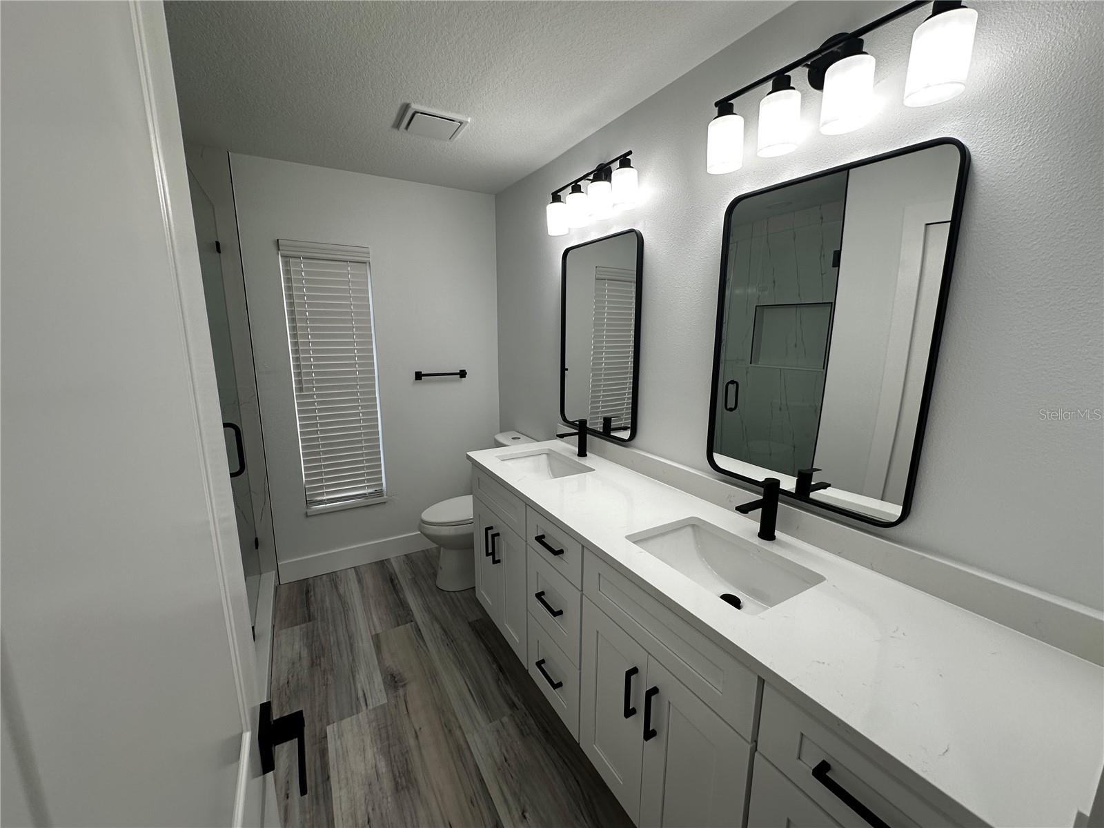 Image 33 of 44 For 5507 Nimitz Road