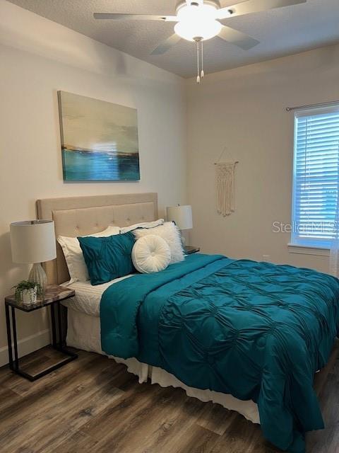 Image 6 of 21 For 5723 Desert Rose Place