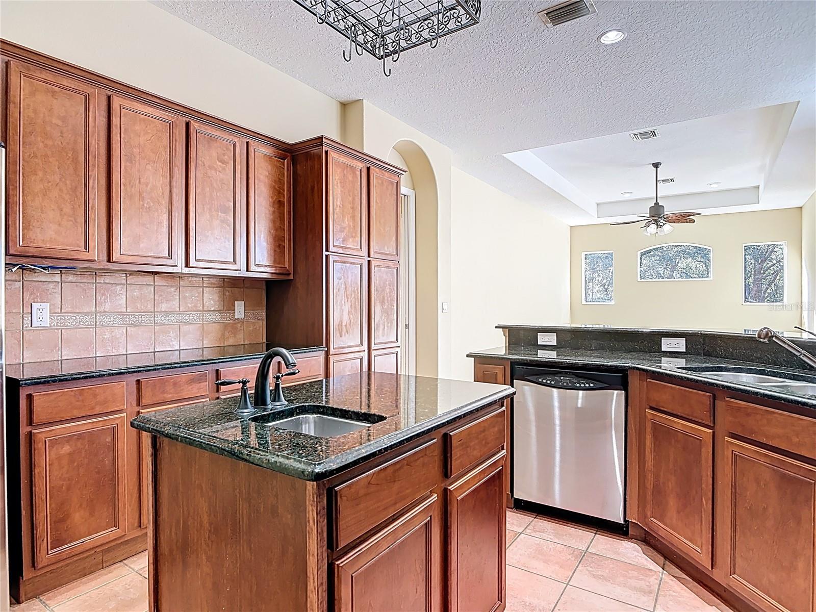 Image 28 of 75 For 949 Hawk Landing