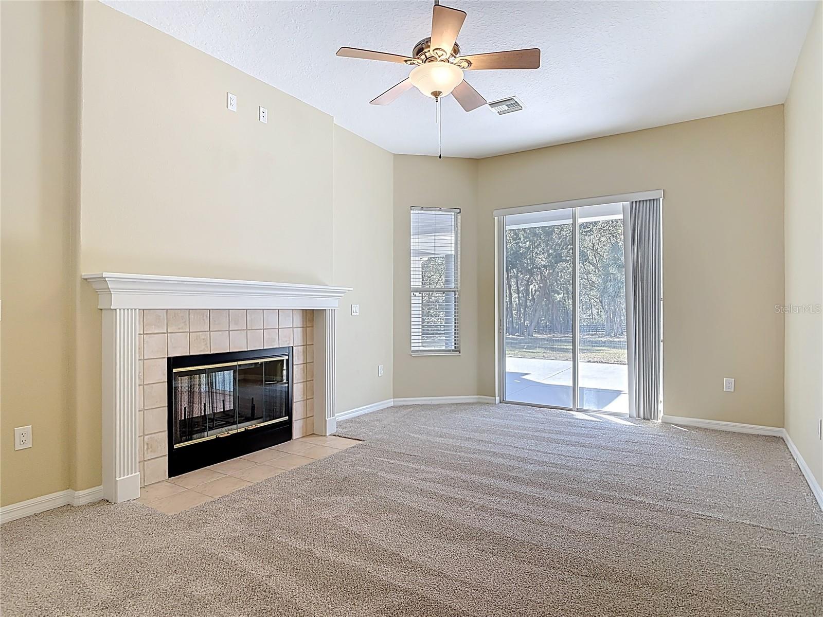 Image 36 of 75 For 949 Hawk Landing