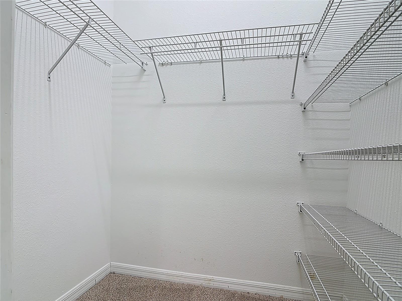 Image 44 of 75 For 949 Hawk Landing