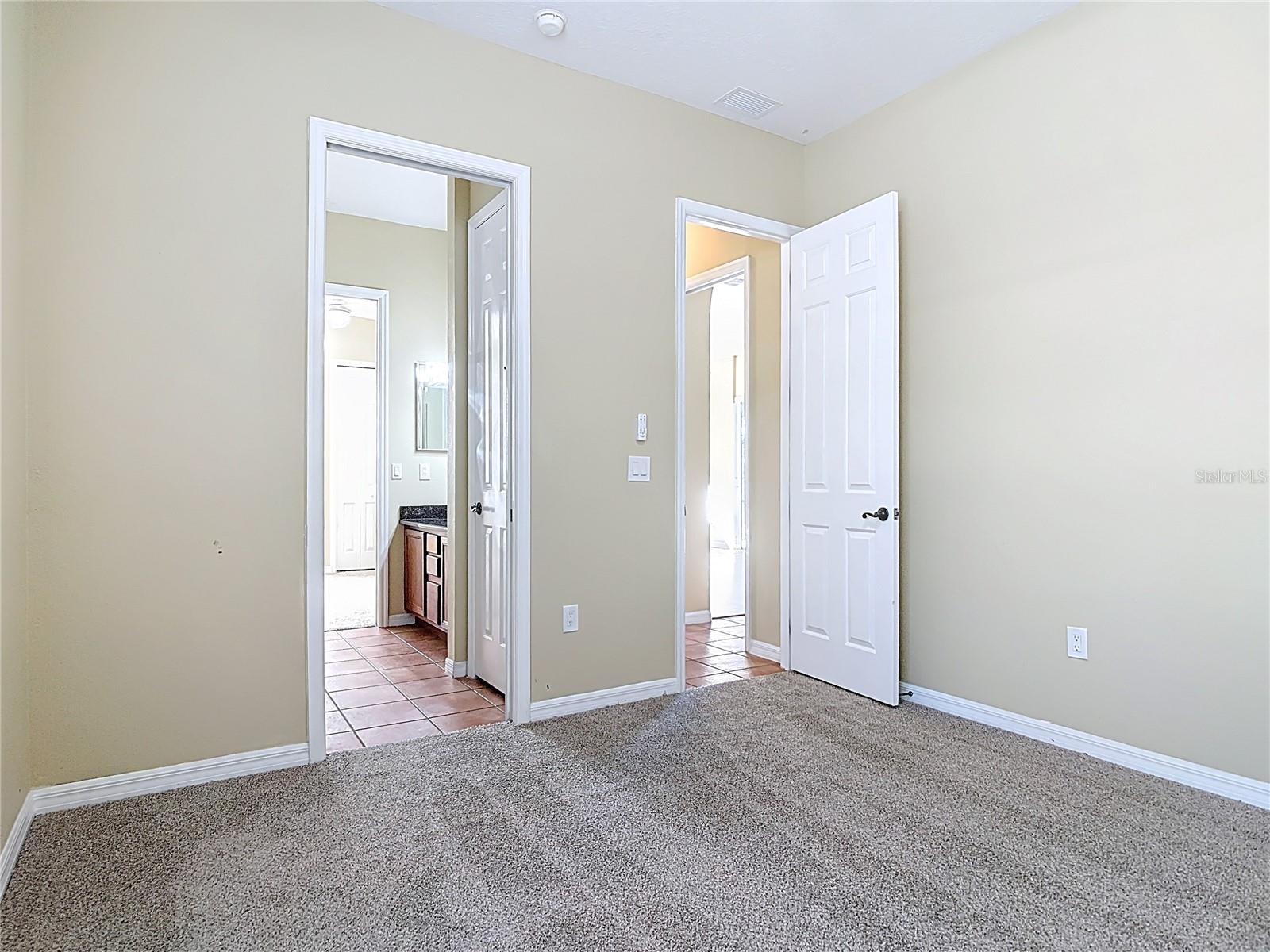 Image 50 of 75 For 949 Hawk Landing