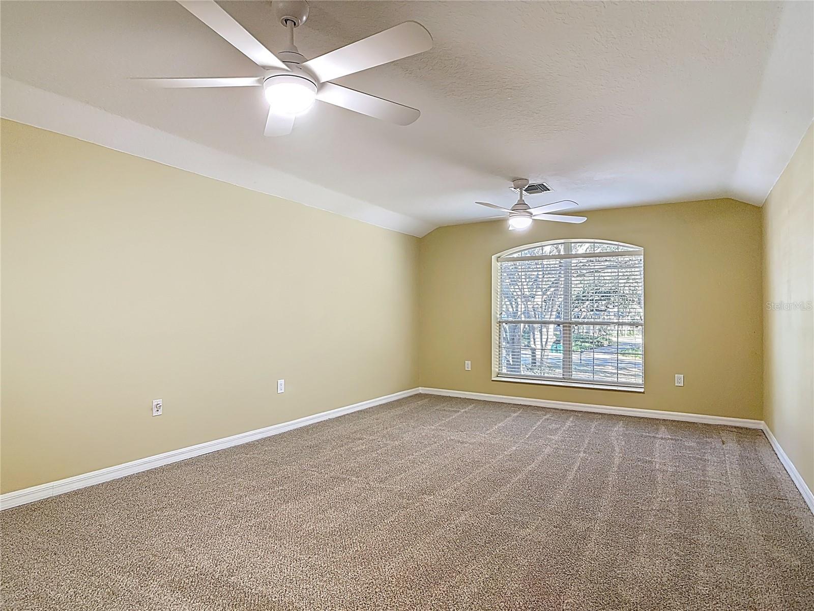 Image 57 of 75 For 949 Hawk Landing