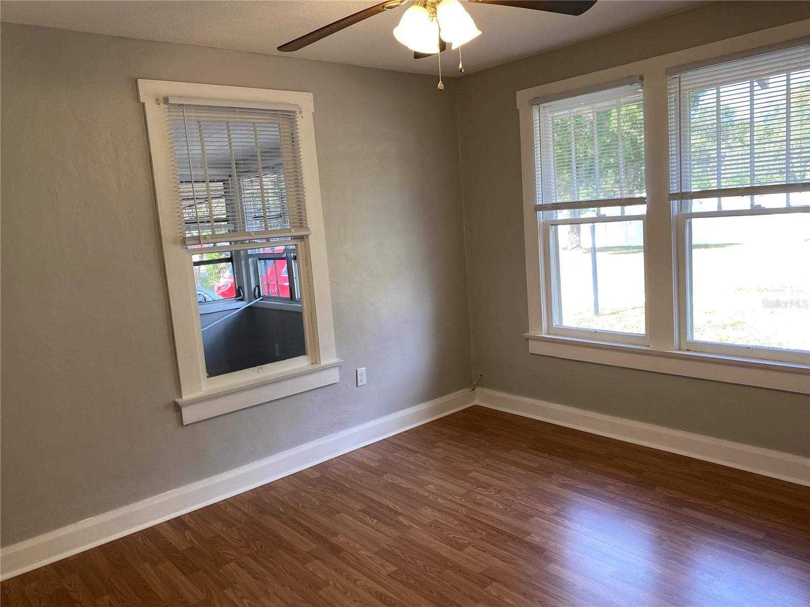 Image 33 of 50 For 5441 18th Street