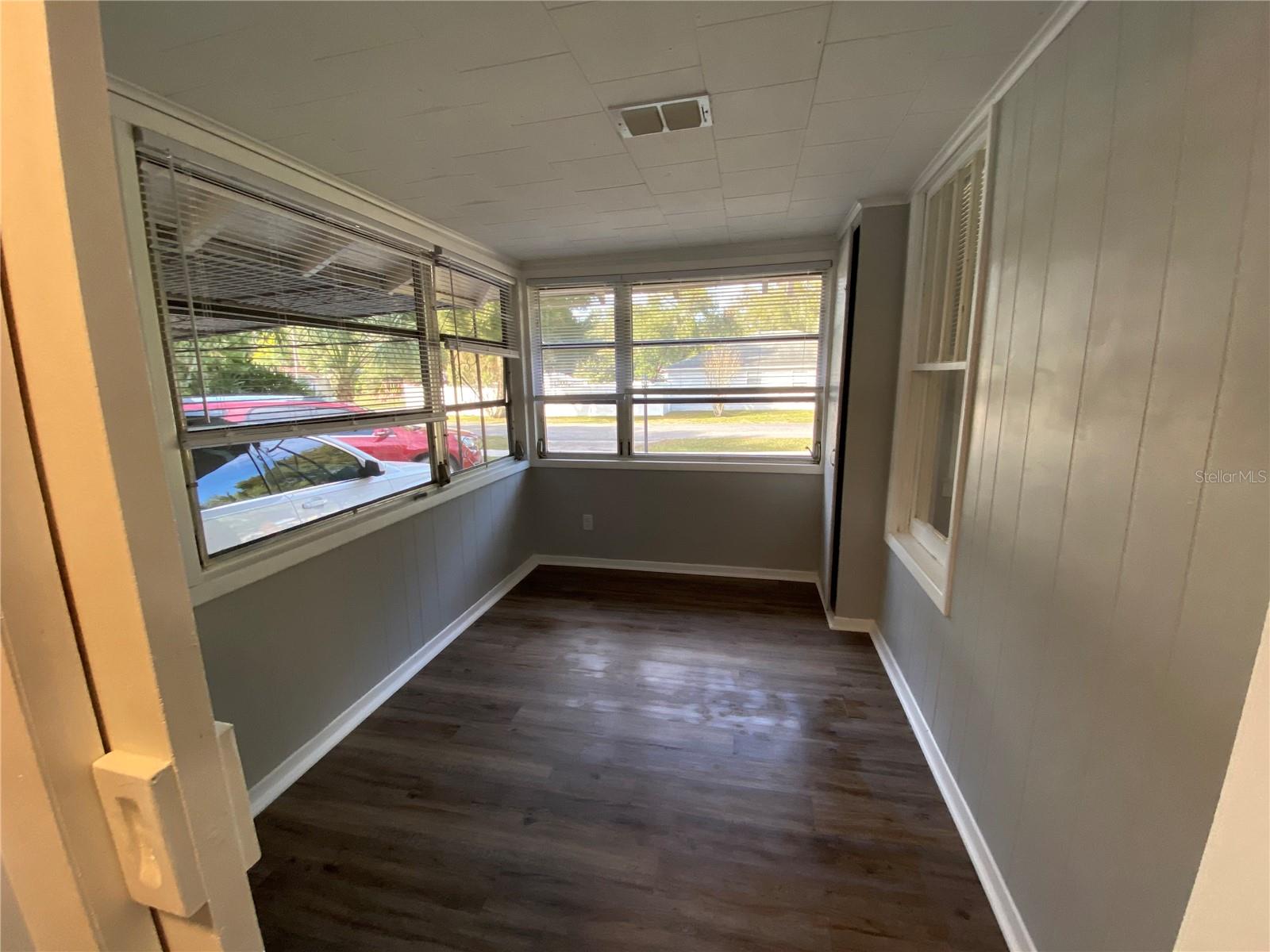 Image 34 of 50 For 5441 18th Street