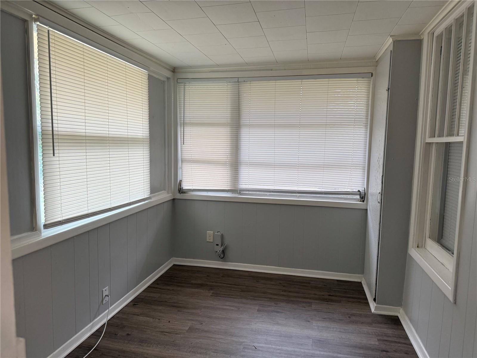 Image 35 of 50 For 5441 18th Street