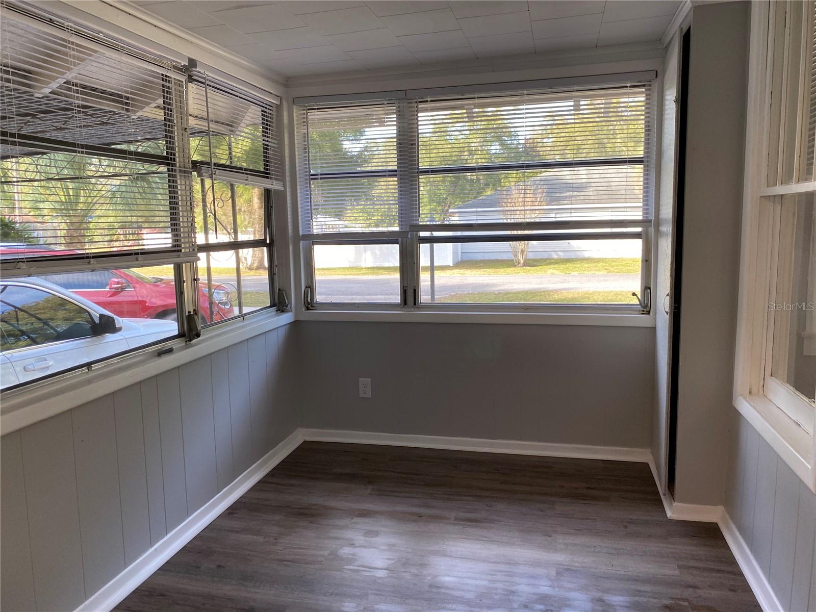 Image 36 of 50 For 5441 18th Street