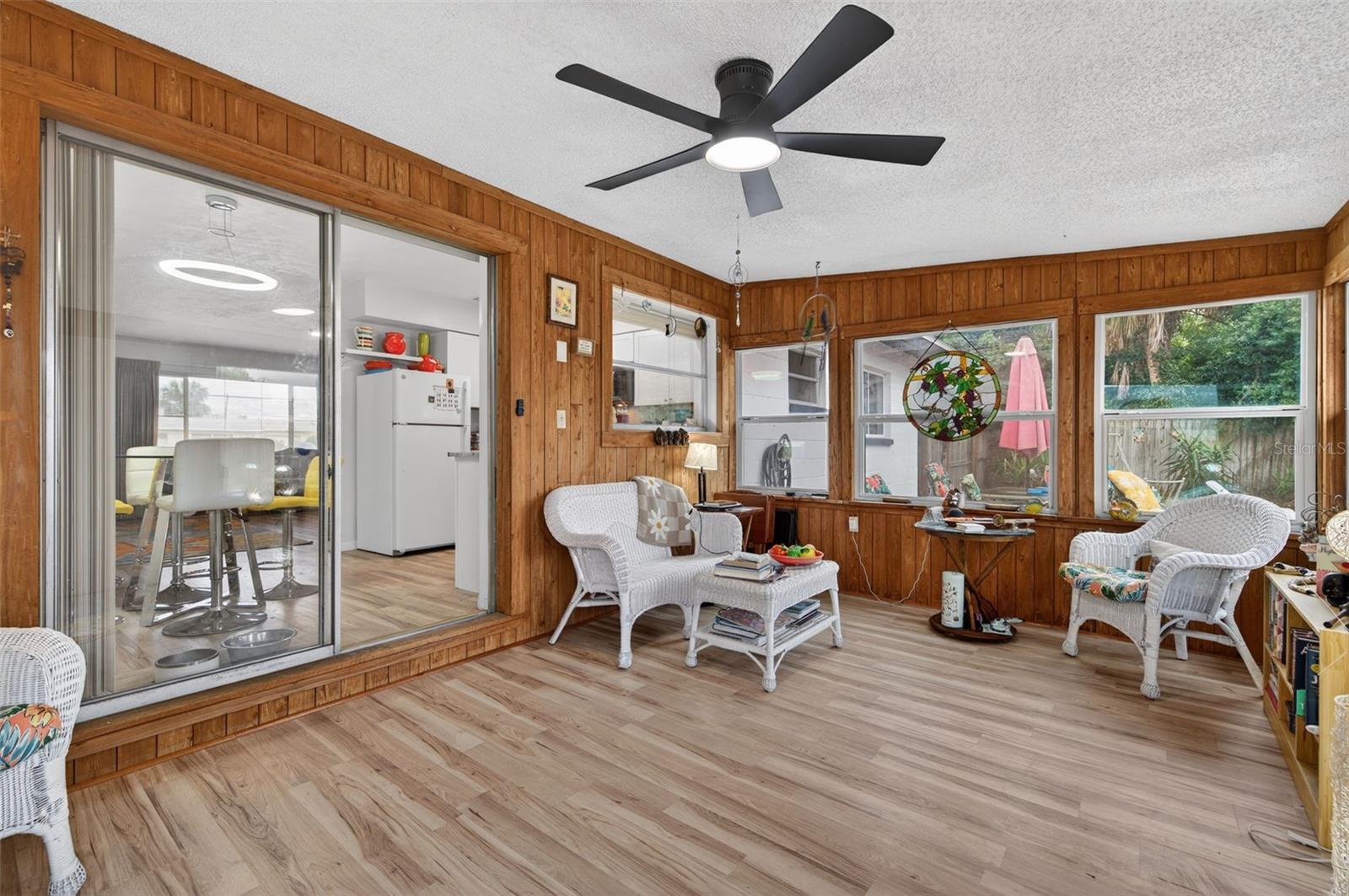 Image 24 of 31 For 4273 Elkcam Boulevard Se