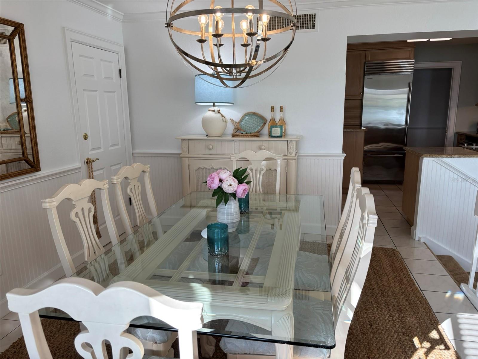 Image 12 of 21 For 6039 Peppertree Way 222