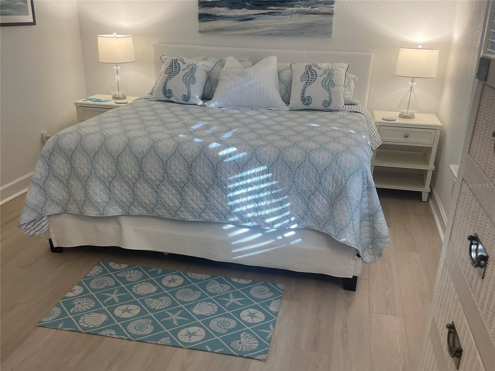 Image 20 of 21 For 6039 Peppertree Way 222