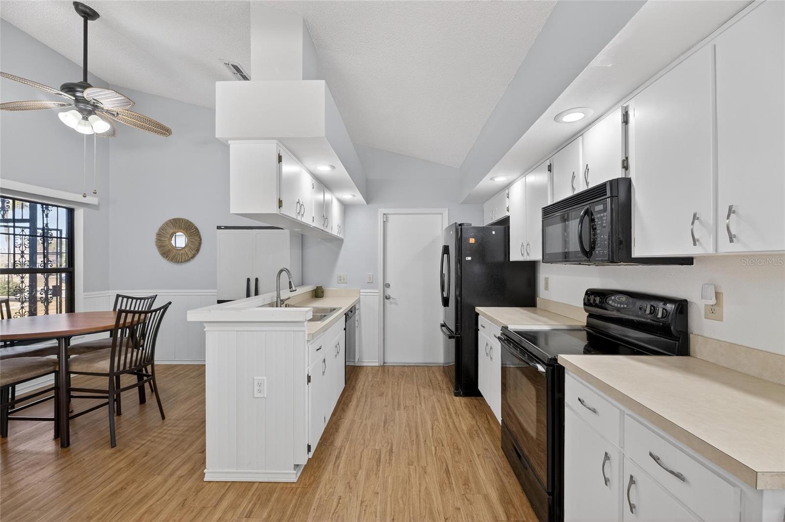 Image 14 of 46 For 205 Linger Lane