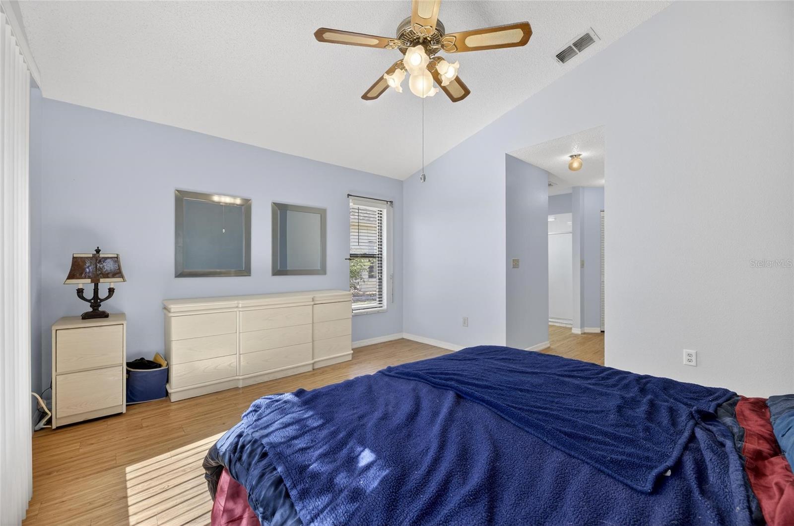 Image 23 of 46 For 205 Linger Lane