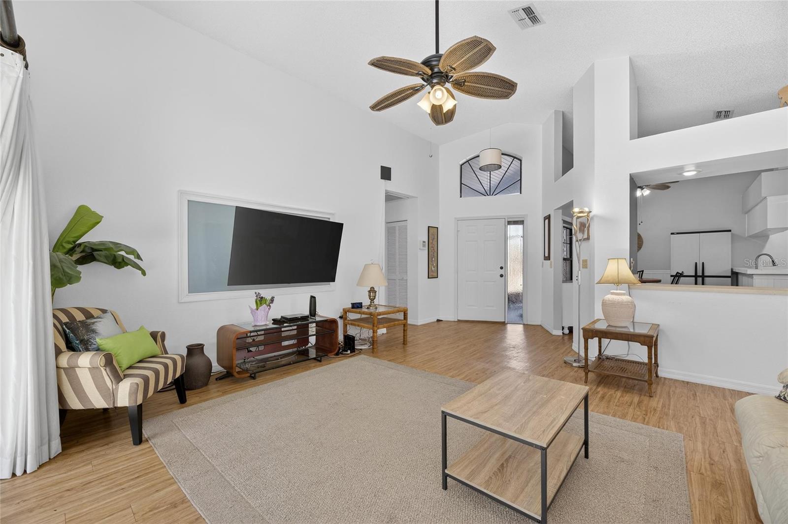 Image 6 of 46 For 205 Linger Lane