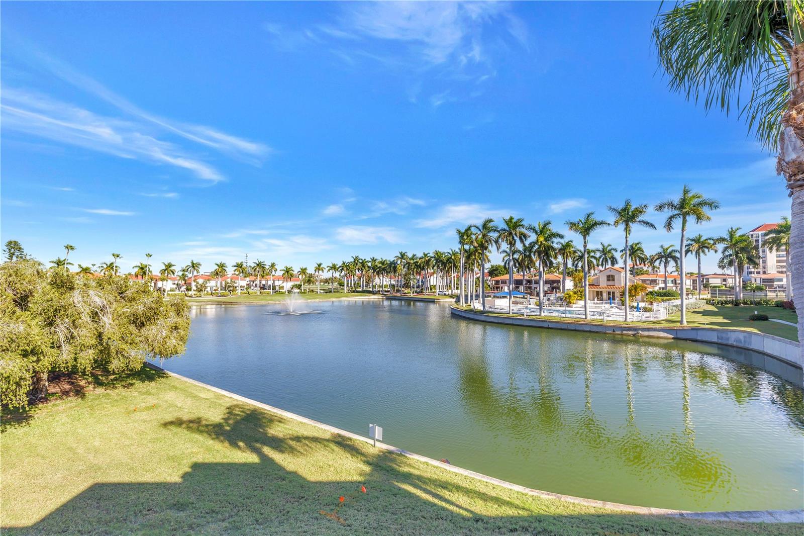 Image 15 of 32 For 6080 Bahia Del Mar Circle 212