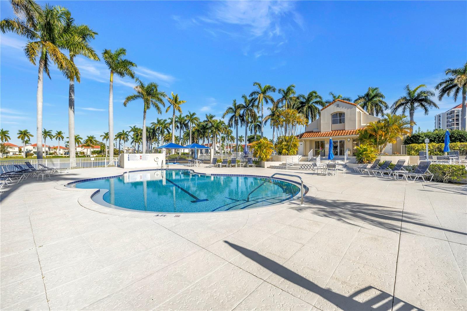 Image 23 of 32 For 6080 Bahia Del Mar Circle 212