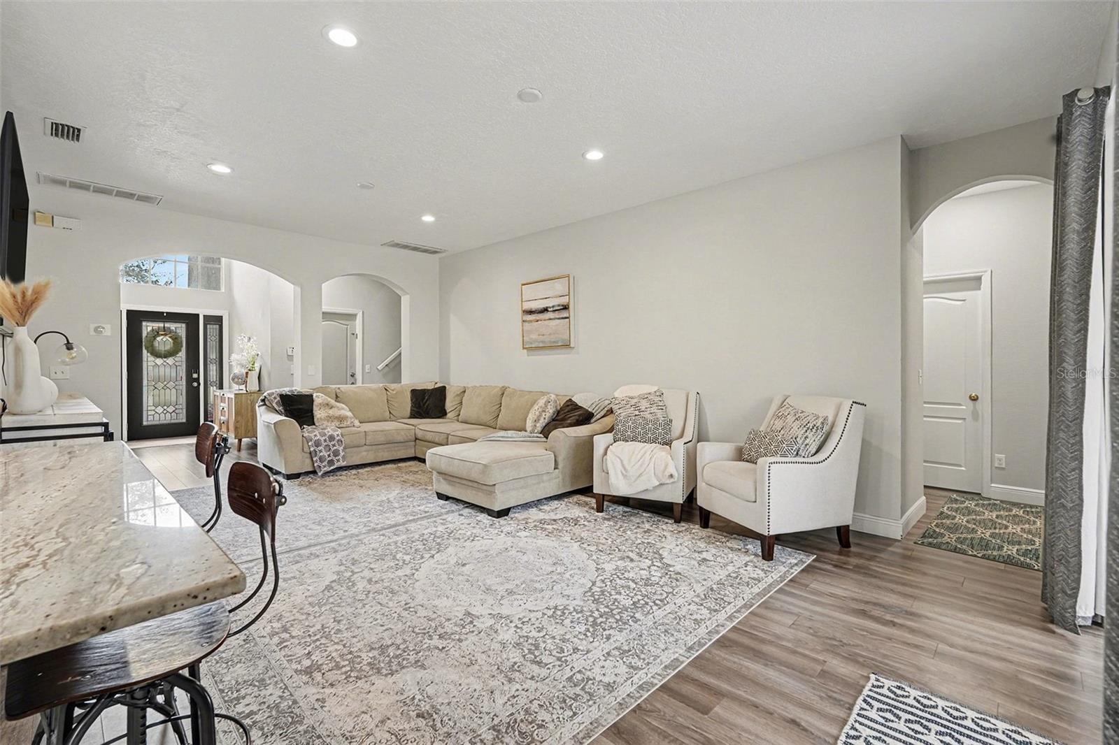 Image 6 of 39 For 1952 Fruitridge Street