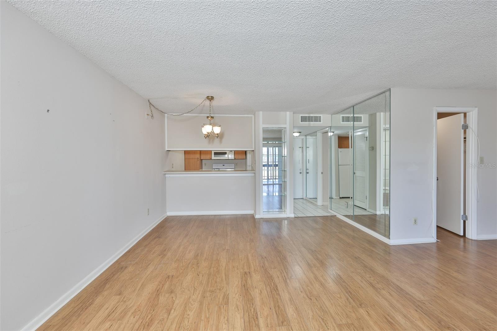 Image 11 of 32 For 13626 Greenfield Drive 205