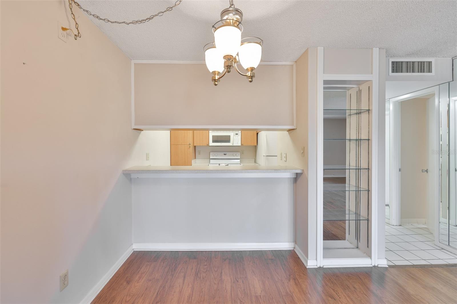 Image 12 of 32 For 13626 Greenfield Drive 205