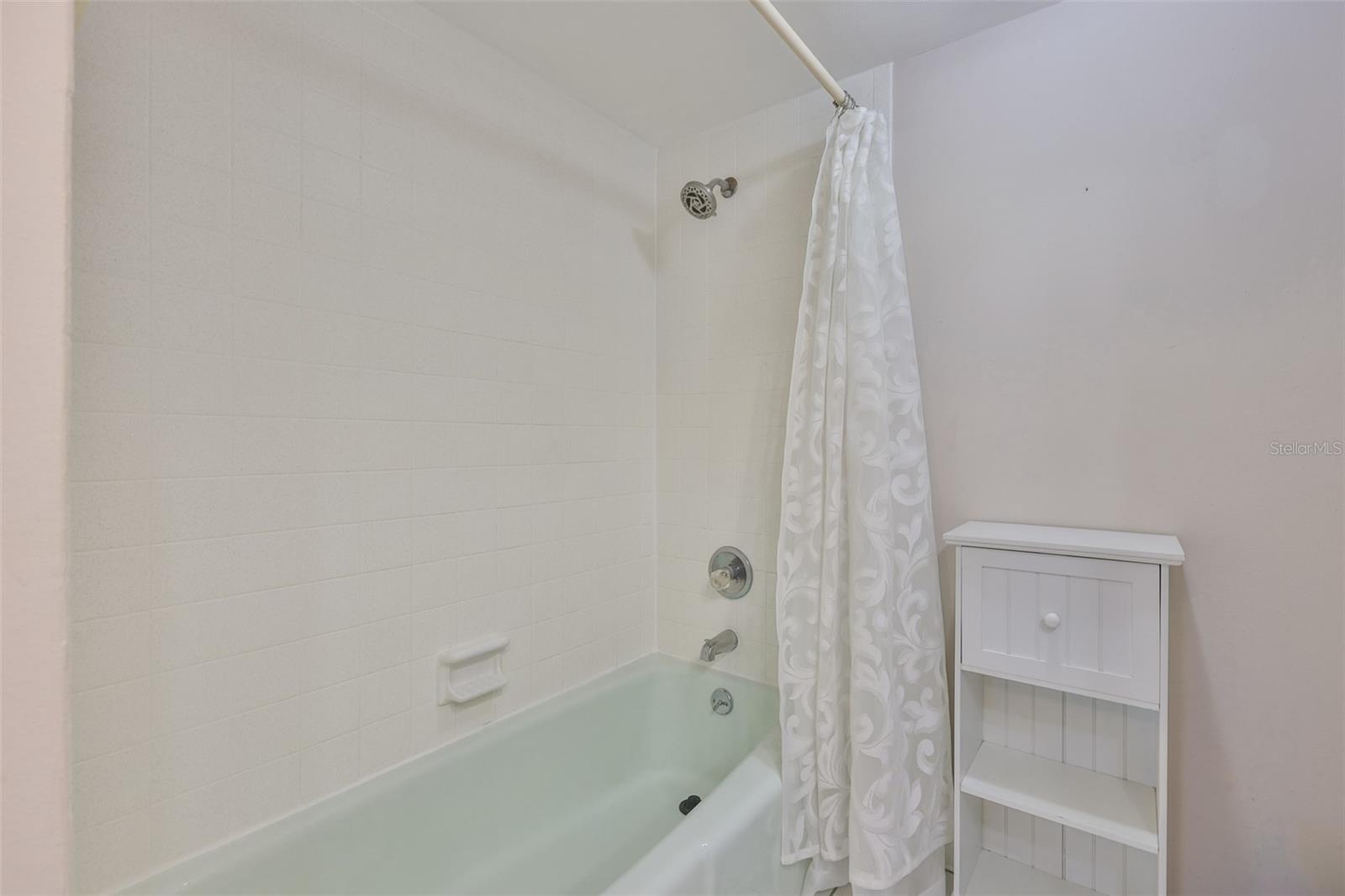 Image 20 of 32 For 13626 Greenfield Drive 205