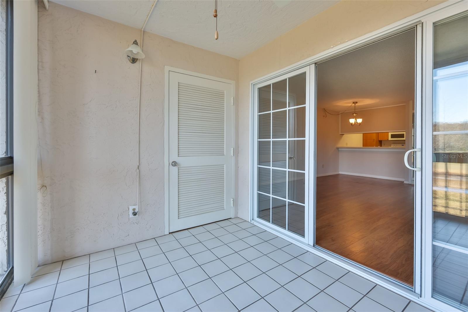 Image 23 of 32 For 13626 Greenfield Drive 205