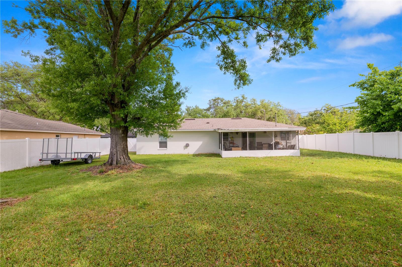 Image 20 of 21 For 2937 Delrose Drive N