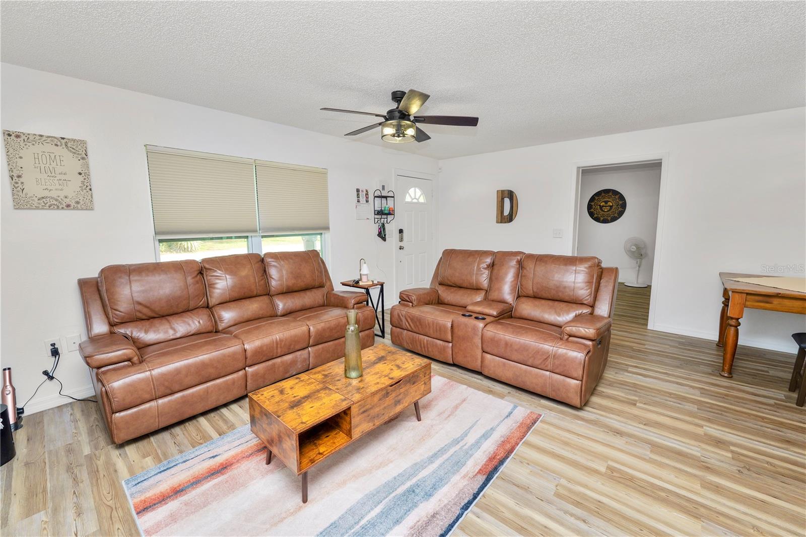 Image 4 of 21 For 2937 Delrose Drive N