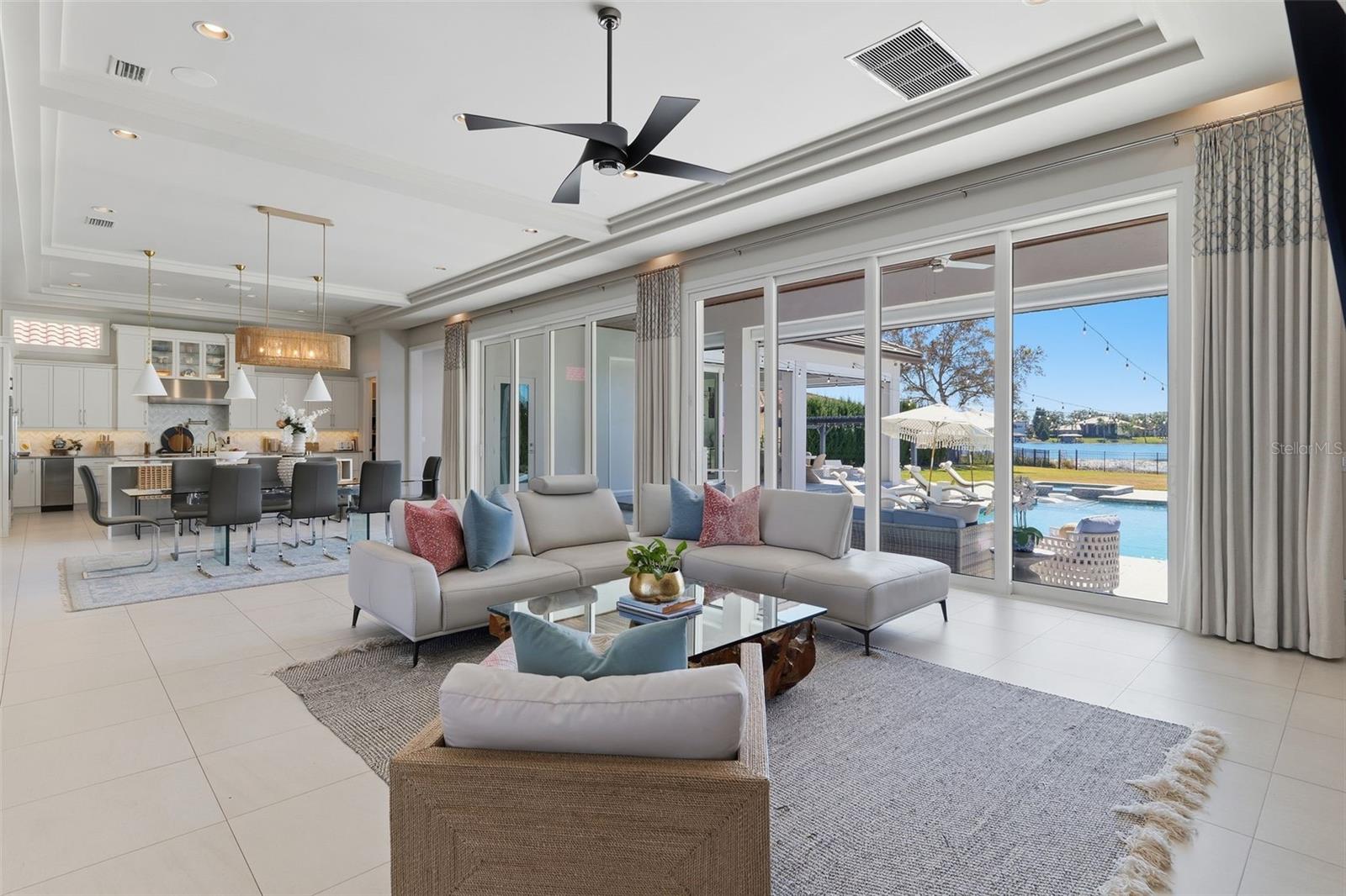 Image 17 of 81 For 14730 Avenue Of The Rushes