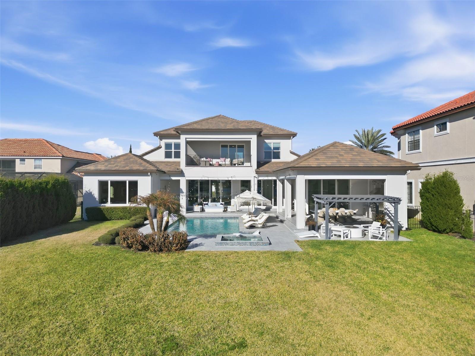 Image 2 of 81 For 14730 Avenue Of The Rushes