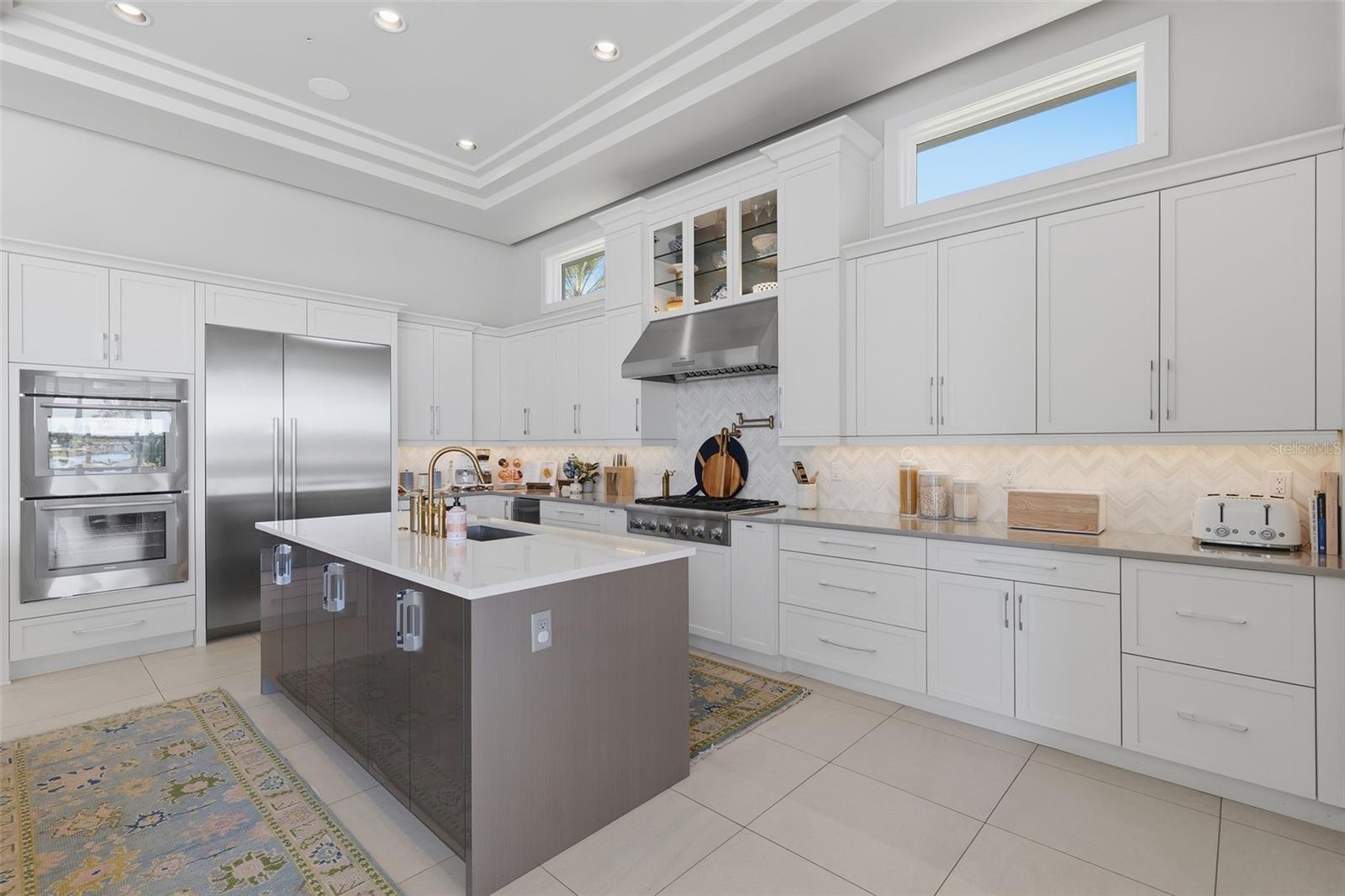 Image 21 of 81 For 14730 Avenue Of The Rushes