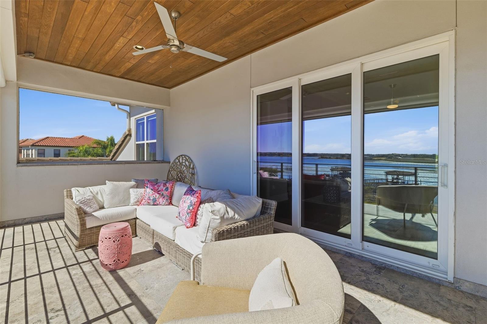 Image 41 of 81 For 14730 Avenue Of The Rushes