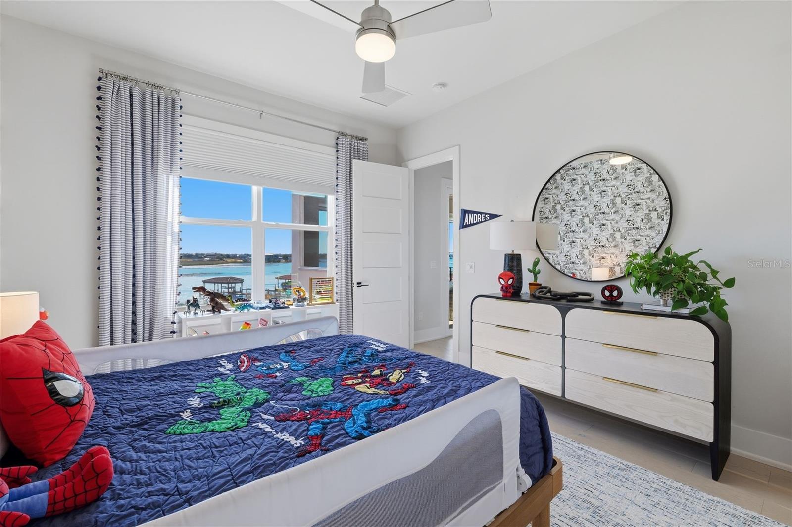 Image 44 of 81 For 14730 Avenue Of The Rushes