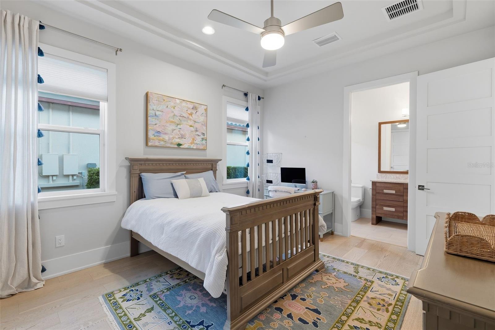 Image 59 of 81 For 14730 Avenue Of The Rushes