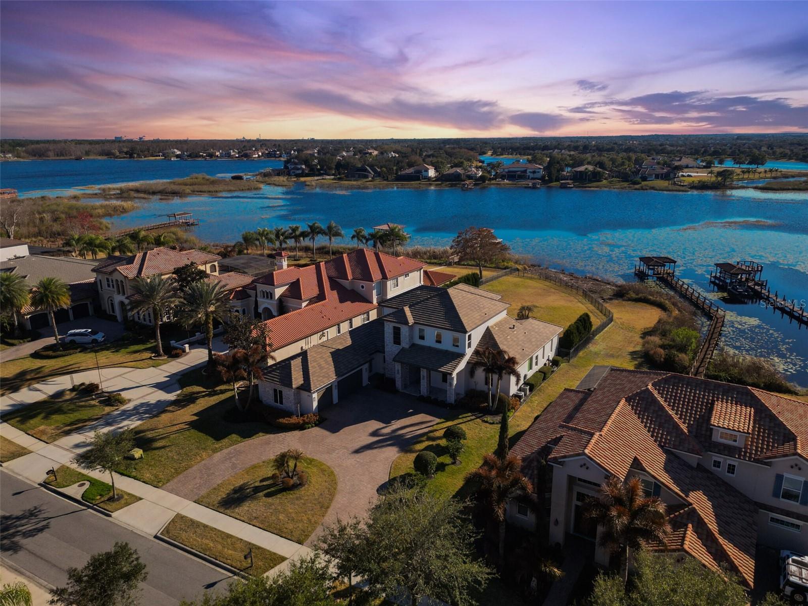 Image 69 of 81 For 14730 Avenue Of The Rushes