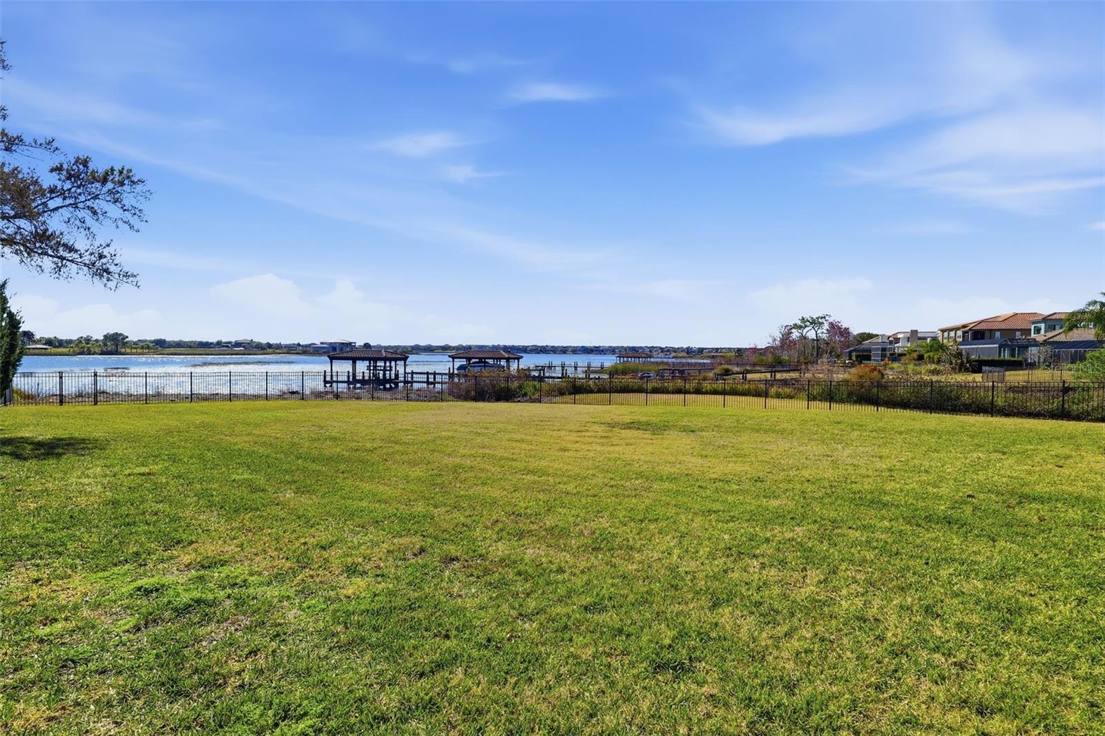 Image 74 of 81 For 14730 Avenue Of The Rushes